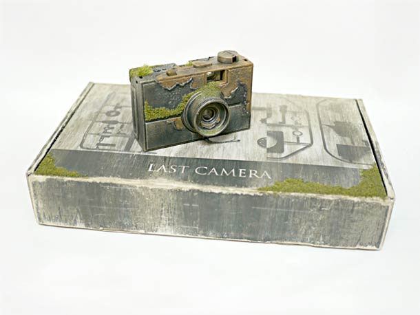 modern-gadgets-aging-art modern-gadgets-aging-art