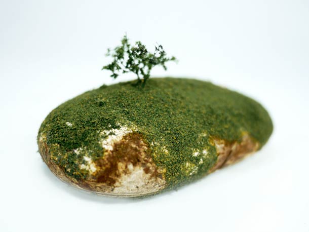 modern-gadgets-aging-art modern-gadgets-aging-art