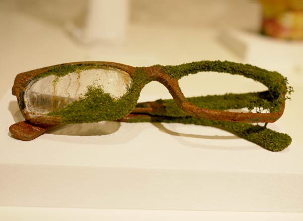 modern-gadgets-aging-art modern-gadgets-aging-art