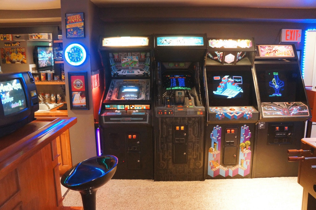 80s-style-arcade-room huge-80s-arcade-in-basement
