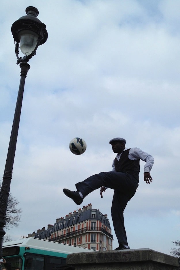 Before-Soccer-Montmartre-Paris make-your-facebook-photos-pop