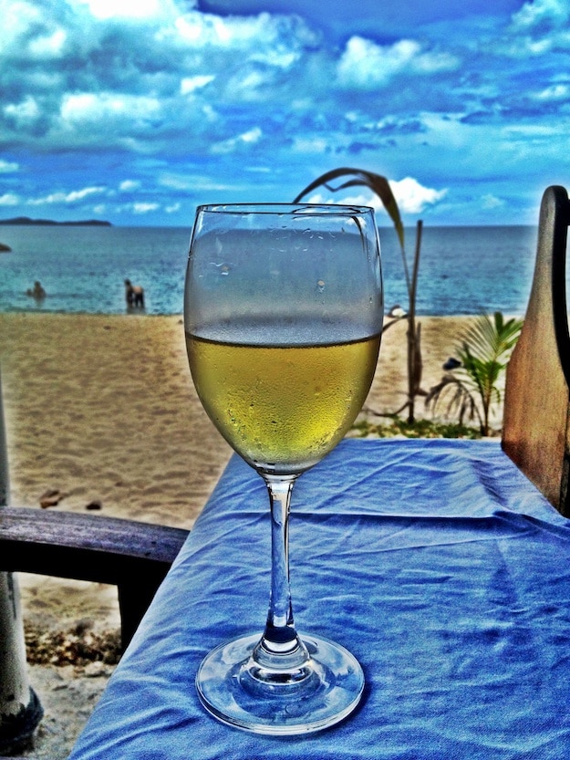 White-Wine-Beach-After make-your-facebook-photos-pop