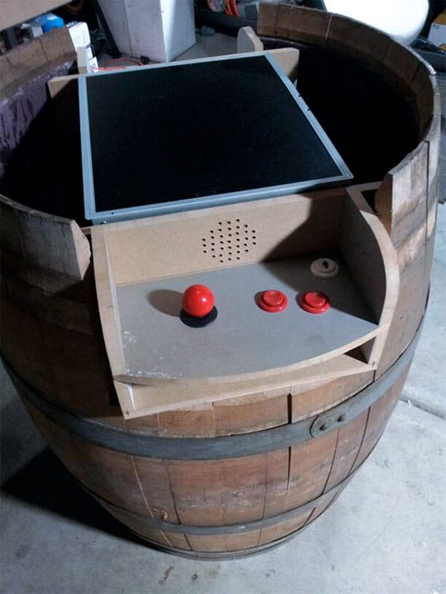 barrel-of-kong-game donkey-kong-barrel-game