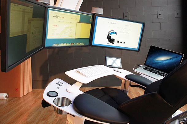 the-emperor-ultimate-workstation the-emperor-ultimate-workstation