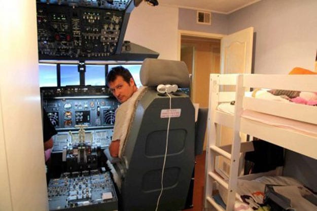 boeing-737-cockpit-bedroom-build