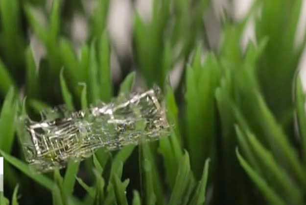 transient-technology-e-waste e-waste-disposal-gadgets-dissolve