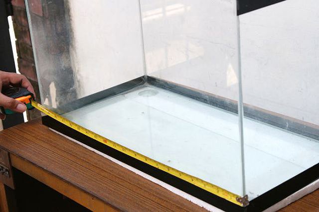 retro-tv-fish-tank reto-television-set-fish-tank