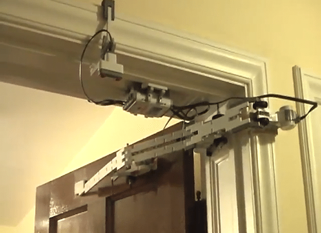 LEGO Automatic Door Opener LEGO Automatic Door Opener