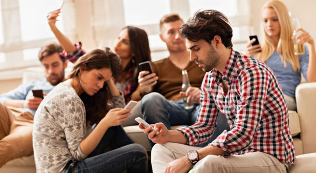 One Minute Real-Time Mobile Statistics Header