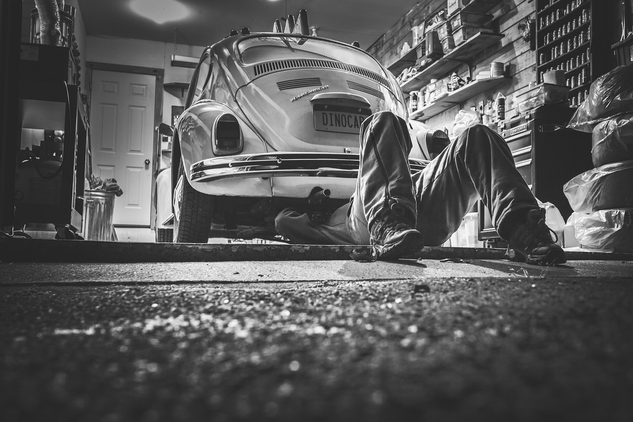 Vehicle Maintenance Tips Header Image