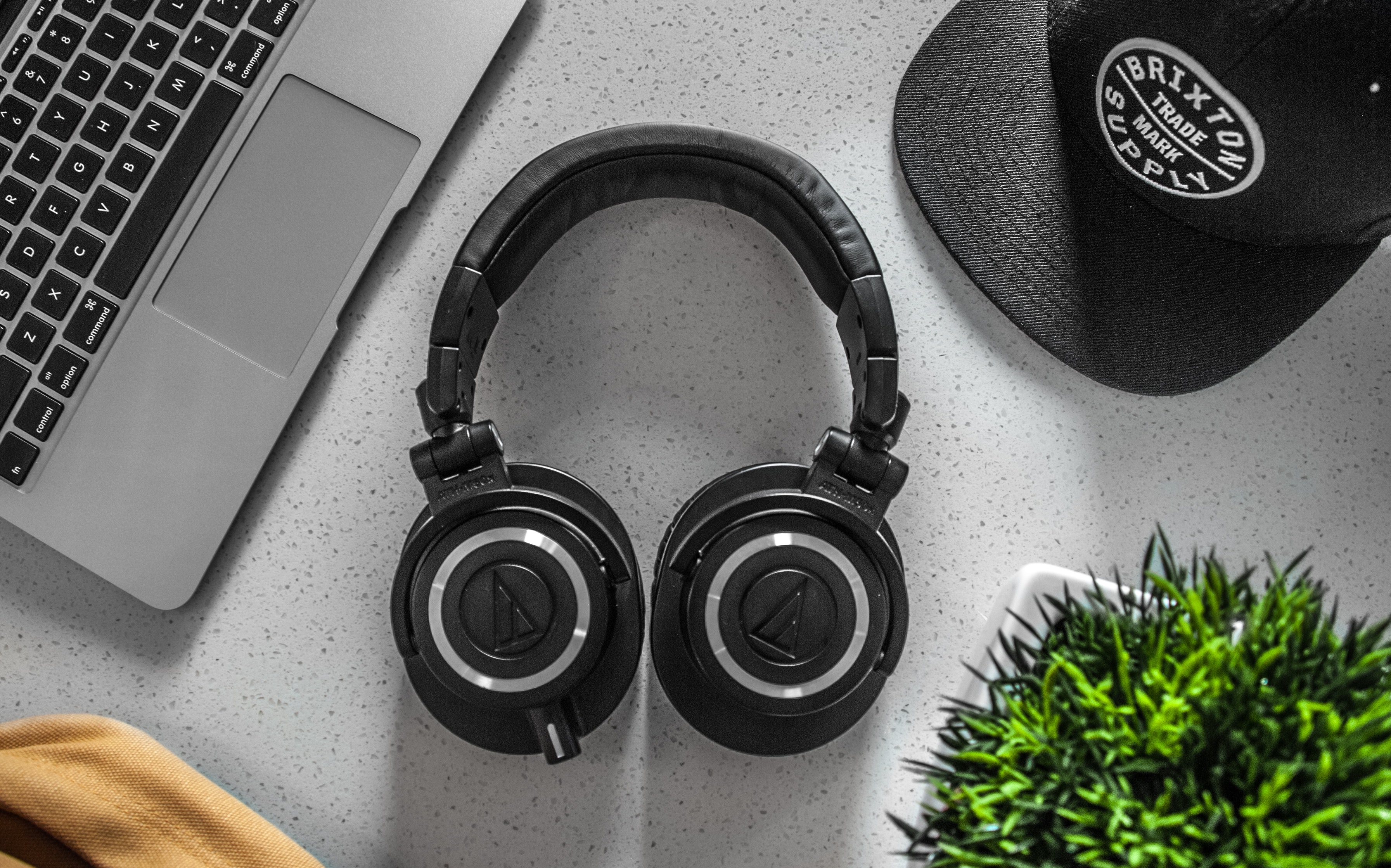 Wireless Headphones Tips Header Image