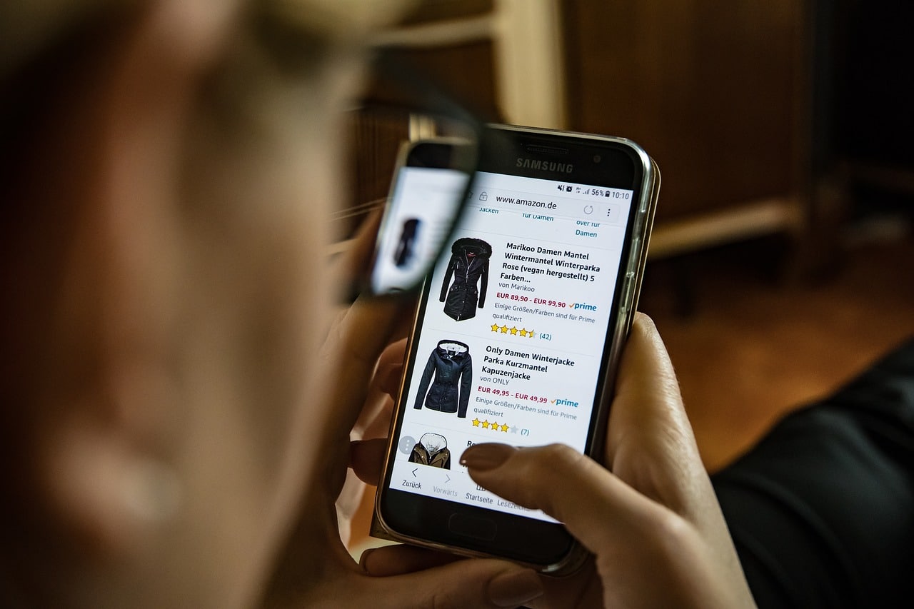 M-Commerce Mobile App Header Image