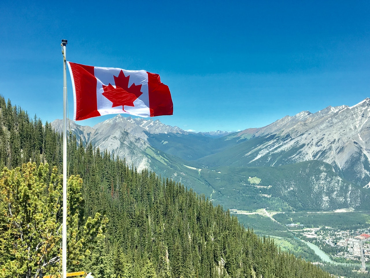 Move Canada USA Header Image