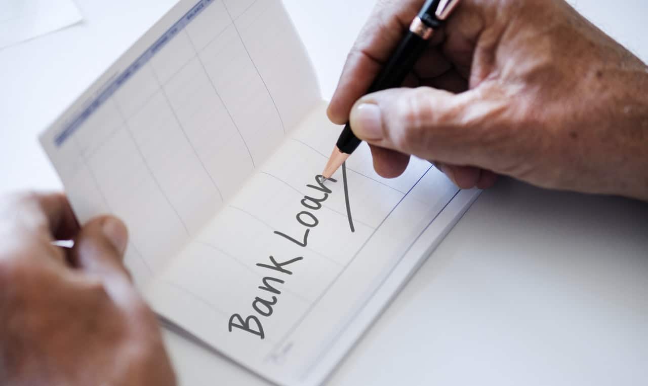 Decide Loan Option Tips Article Image