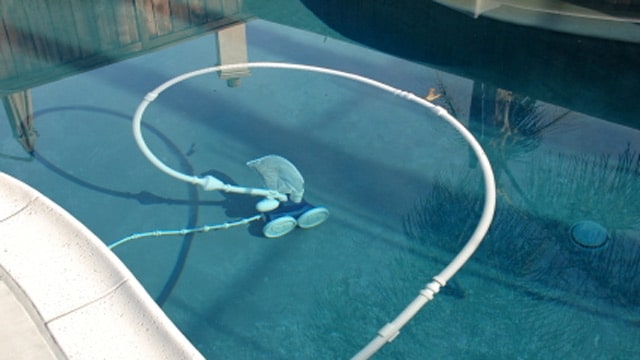 Best Pool Cleaner Article Image