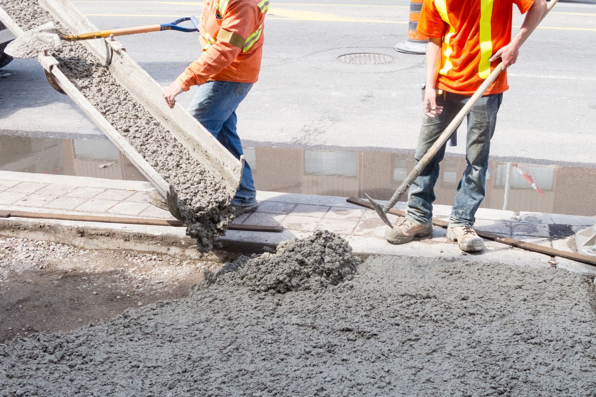 Concrete Contractors Minimize Risk Header Image
